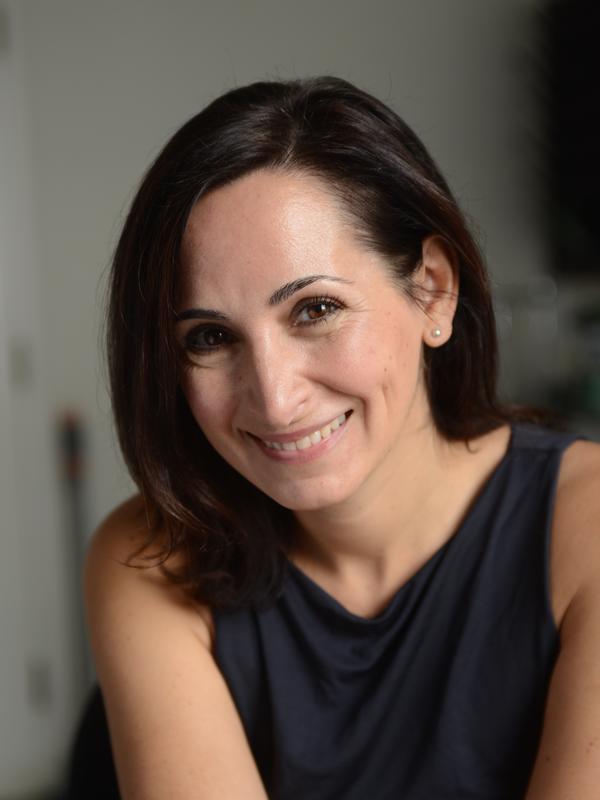 Professor María de la Paz Fernández Publishes Paper on Lateral Clock